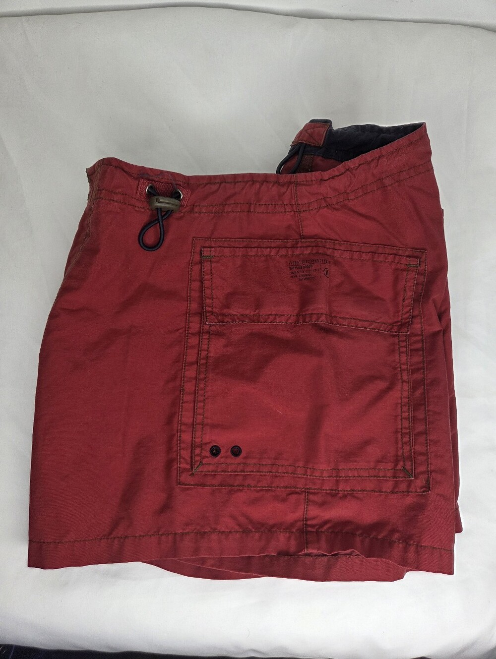 Abercrombie&Fitch Size 6 Red Shorts with Zipper & Waist Tab And Side Pockets - Picture 10 of 11